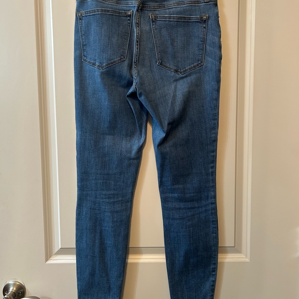 Women's J Crew Button Down High Rise Skinny Blue Jeans - Picture 2 of 2